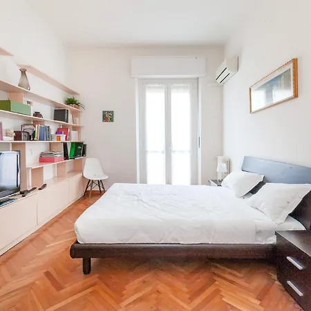 Gasthuis Double In The Center - 20 Min Walk From Duomo Milaan